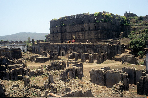 Raigad fort in Hindi